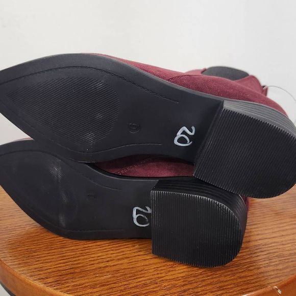 Seven7 Oxblood Manhattan Micro Suede Boot Size 6 NWT Ankle Bootie - Picture 6 of 11